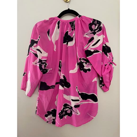 Anthropologie‎ Yumi Kim Pink Modern Barbie 100% Silk Floral Smocked Top M - Picture 7 of 8